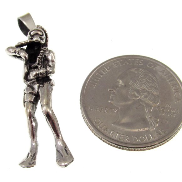 Solid 925 Sterling Silver Scuba Diver Pendant, Deep Sea Aquanaut Jewelry - Picture 4 of 7